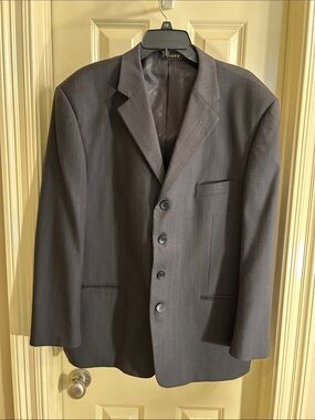Men's Dark Gray Pinstripe Blazer - Classic Single-Breasted Style